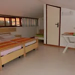Beautiful Flat 250m From The For 8 Guests 아파트