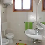 아파트 Beautiful Flat 250m From The For 8 Guests 비비오네