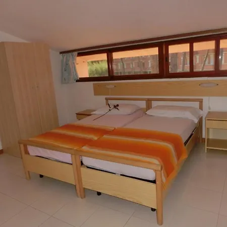 Διαμέρισμα Beautiful Flat 250m From The For 8 Guests